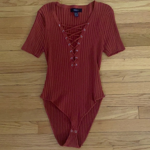 Forever 21 Tops - Forever 21 burnt orange lace up bodysuit🧡